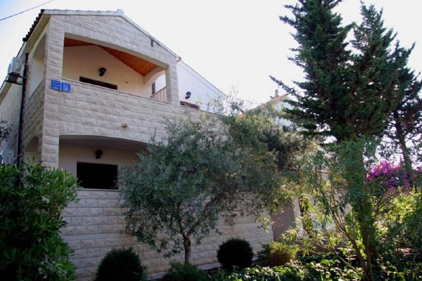 Apartments Demar Splitska Buitenkant foto